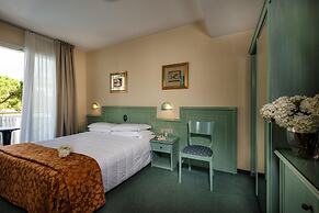 SALUS Smart & Chic Hotel