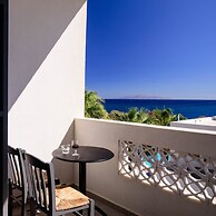 Afroditi Venus Beach Resort