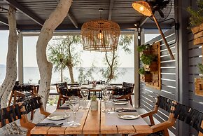 Afroditi Venus Beach Resort