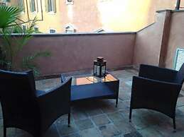 Domus Tiberina