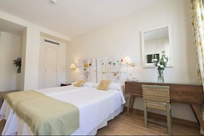 Hotel Alcántara