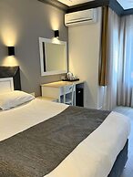 Hotel Peninsula