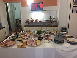 Politi Aparthotel