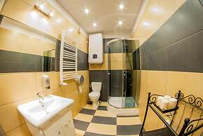 Dizzy Daisy Hostel