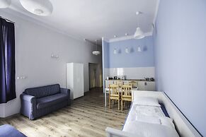 Dizzy Daisy Hostel