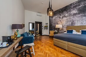 Hotel Antik