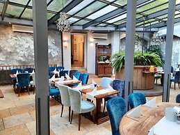 Hotel Antik