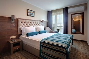 Hotel Cherno More