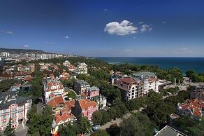 Hotel Cherno More
