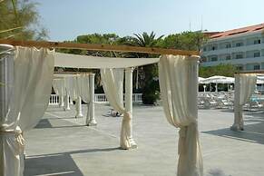 Domizia Palace Hotel