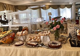 Domizia Palace Hotel