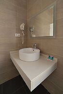 Porto Domus Hotel