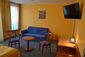 Aparthotel Austria Suites