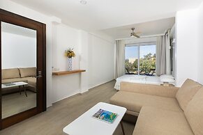 Hideaway Hotel