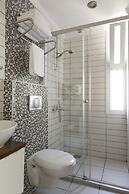 Hideaway Hotel