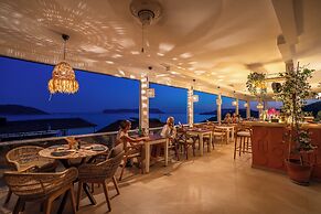 Hideaway Hotel