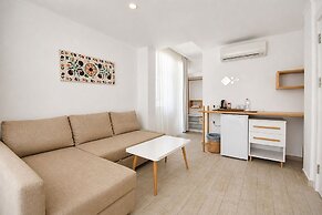 Hideaway Hotel