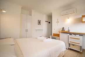 Hideaway Hotel
