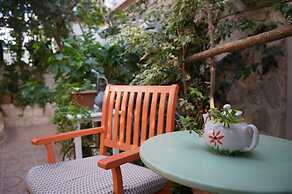 Hideaway Hotel