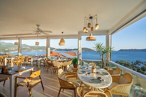 Hideaway Hotel