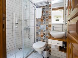 Hideaway Hotel