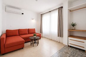 Hideaway Hotel