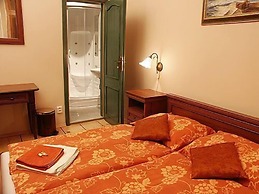 Pension Edinburgh