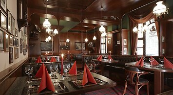 Hotel Excelsior