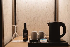 Cidnay - Hotel & Executive Center
