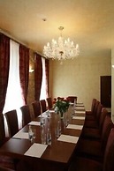 Hotel Rous