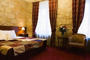 Hotel Rous