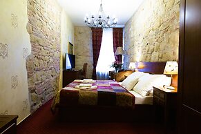 Hotel Rous