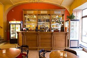 Hotel Rous