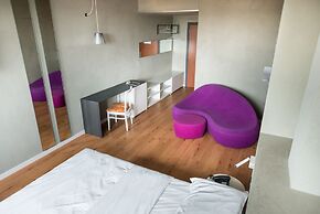 Point Hotel