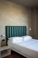 Point Hotel