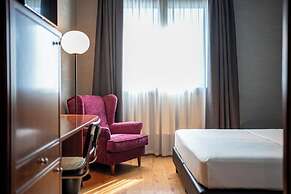 Point Hotel