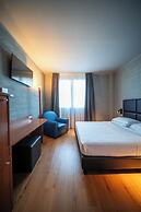 Point Hotel