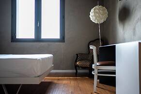 Point Hotel
