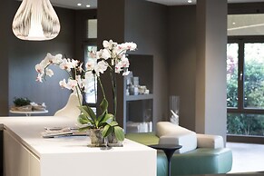 Point Hotel