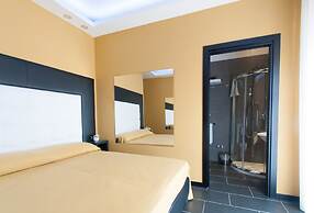 Fly Boutique Hotel