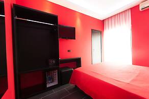 Fly Boutique Hotel