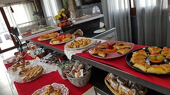 Fly Boutique Hotel