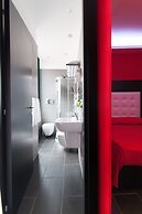 Fly Boutique Hotel