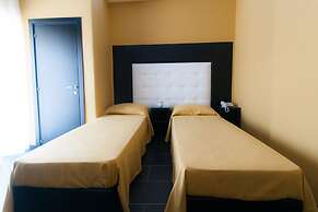 Fly Boutique Hotel