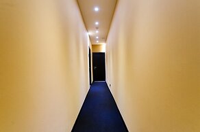 Fly Boutique Hotel