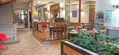 Au Nouvel Hotel