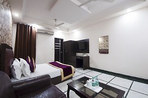 Hotel Apra Inn