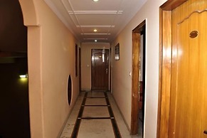 Hotel Apra Inn