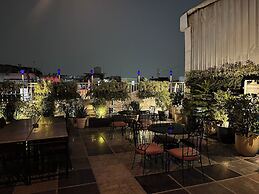 Hotel Pooja Palace
