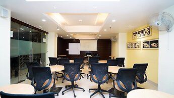 Hotel Pooja Palace